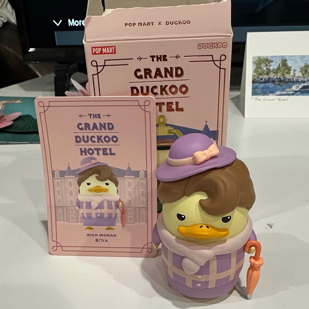 Pop Mart Grand Duckoo Hotel Rich Woman Action Figure